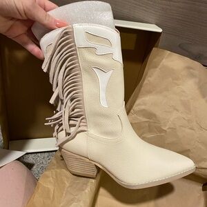 Oasis society 
6.5 gorgeous boot